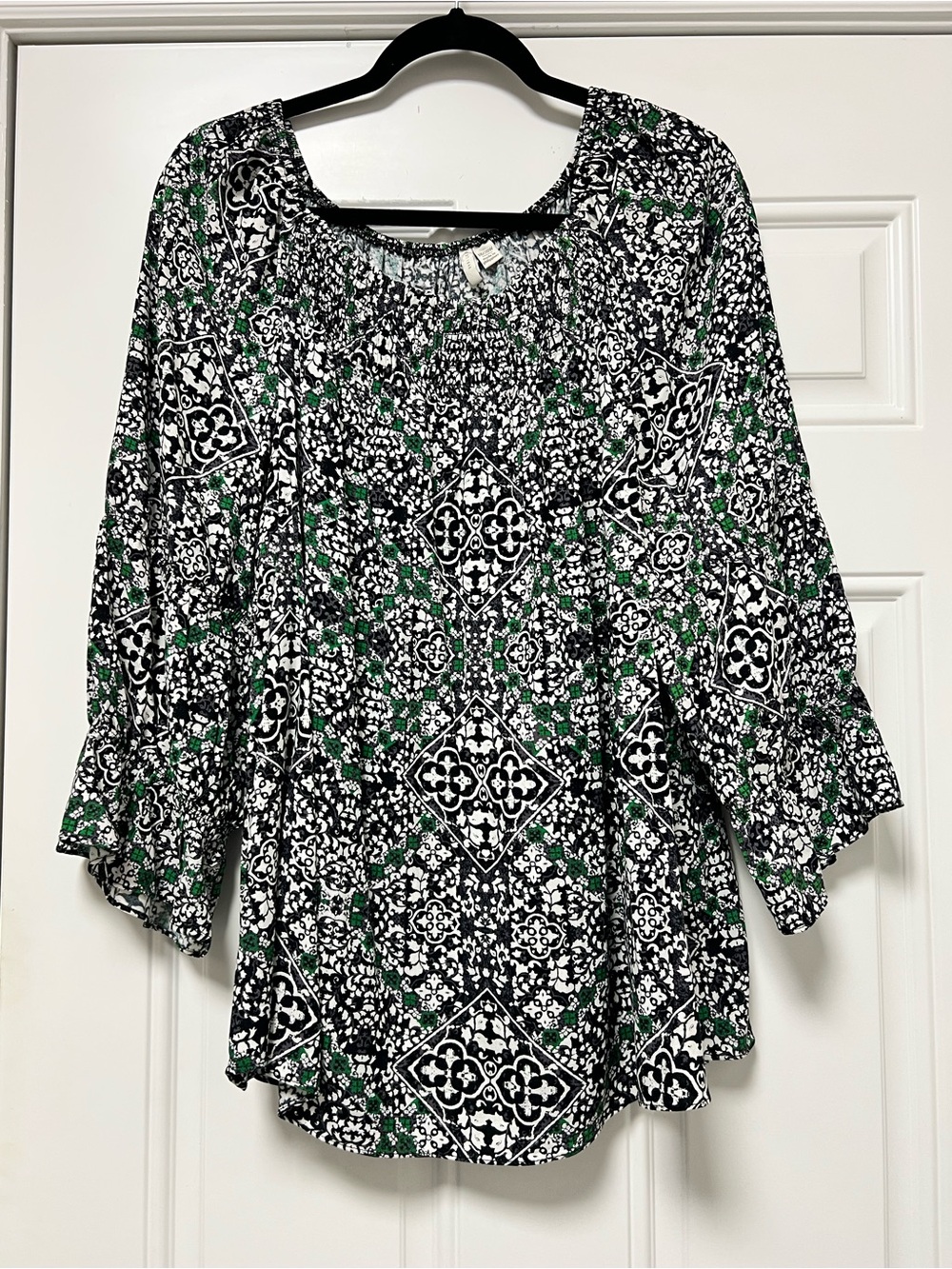 Black & Green Patterned Peasant Blouse with Scoop Neck